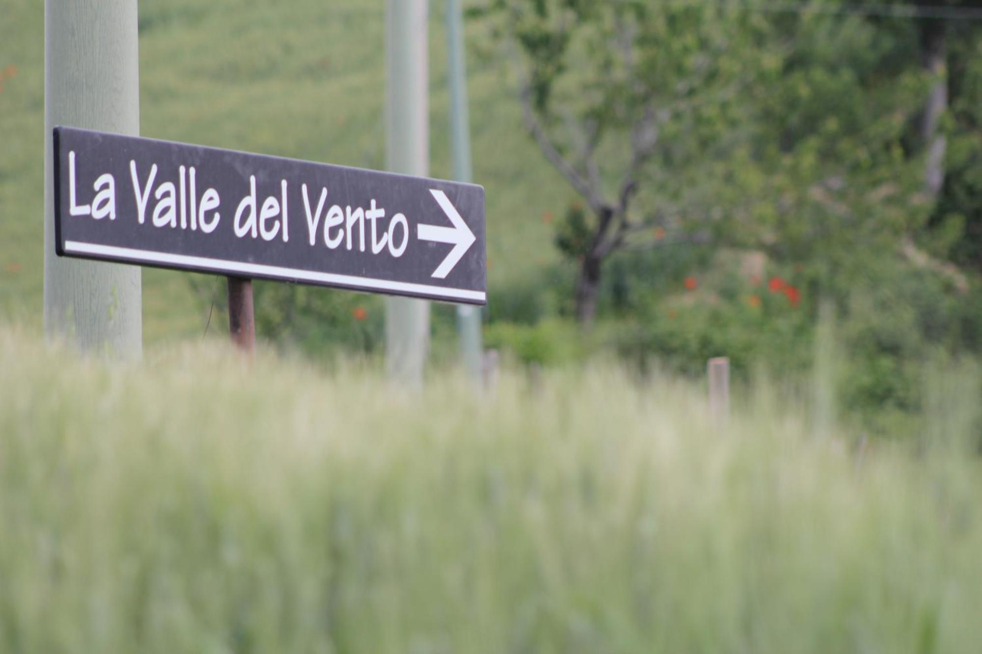 Agriturismo La Valle Del Vento Urbino Buitenkant foto